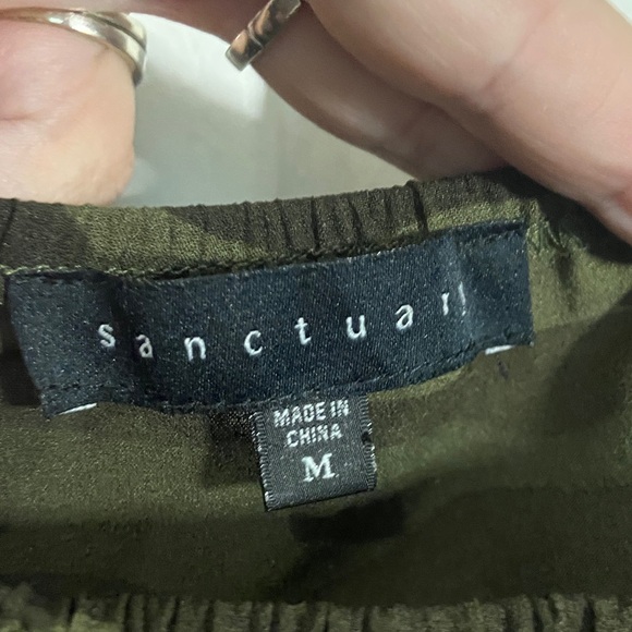 Sanctuary Green Camouflage Ruffle Blouse - Picture 2 of 4